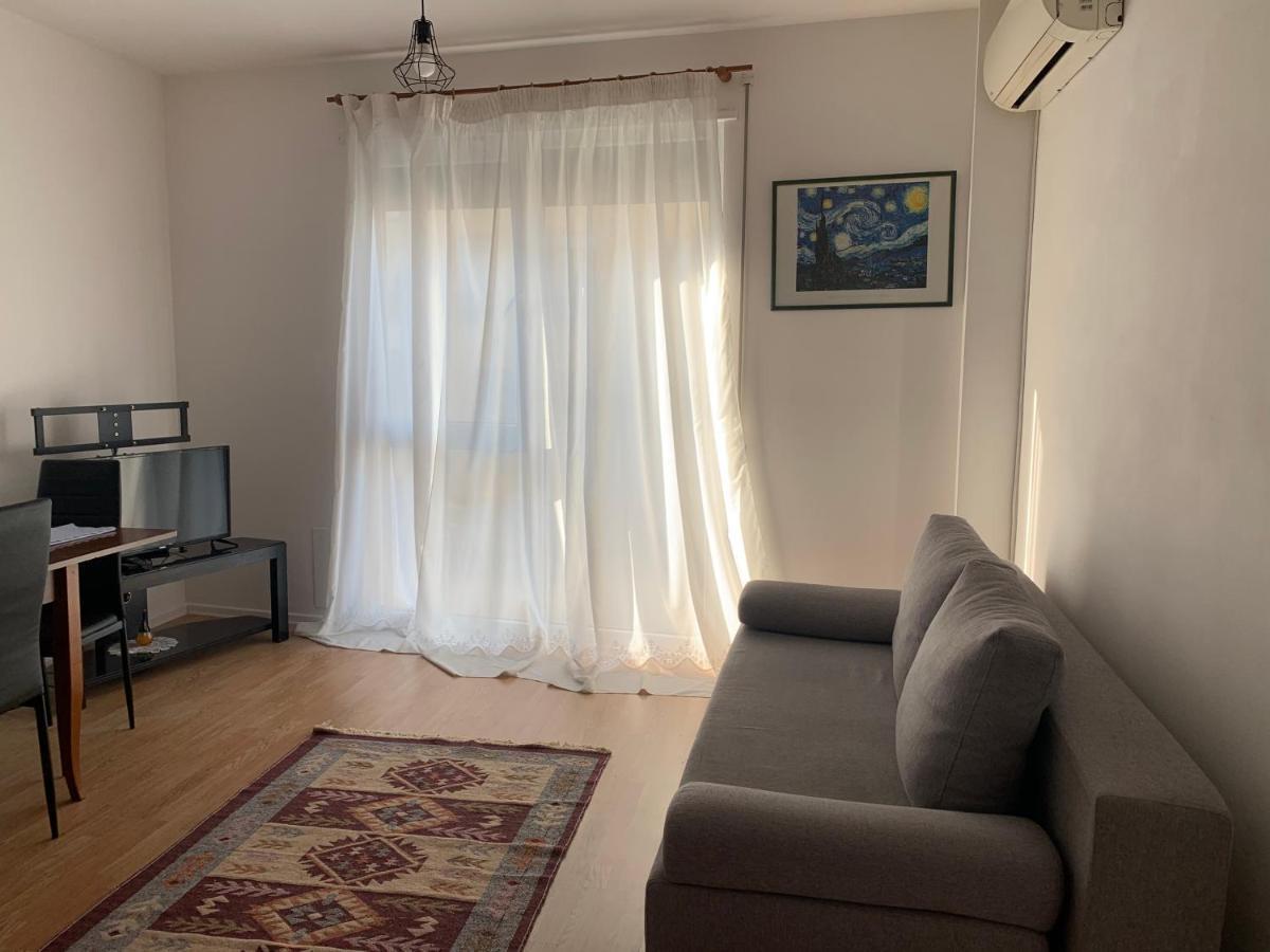 Beautiful And Lovely Apartment Tirana Exterior photo