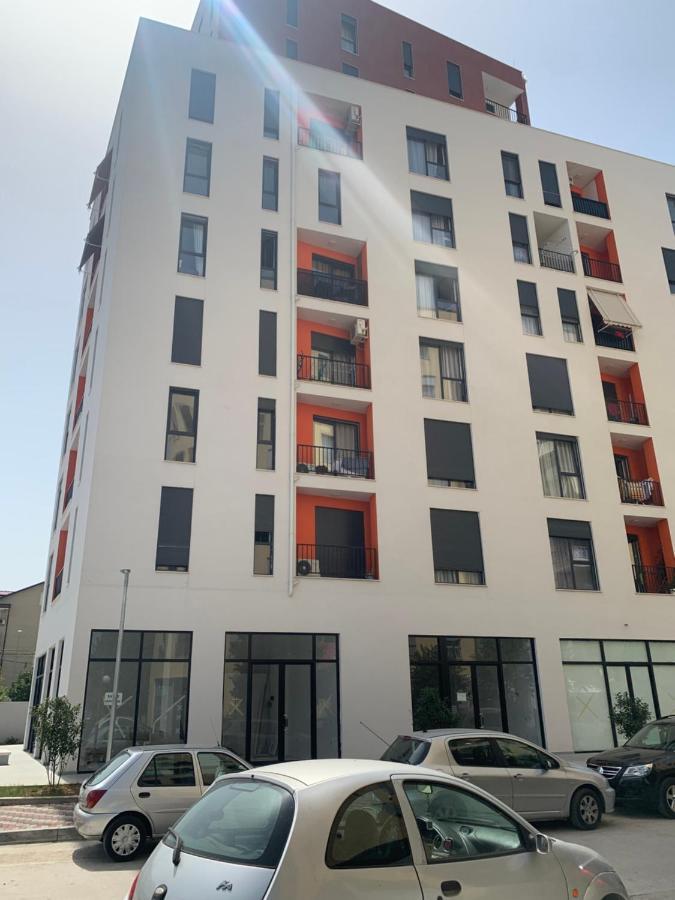 Beautiful And Lovely Apartment Tirana Exterior photo